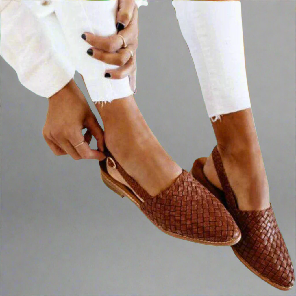 Milvara™ | 2025 – Handcrafted Luxe Moccasins