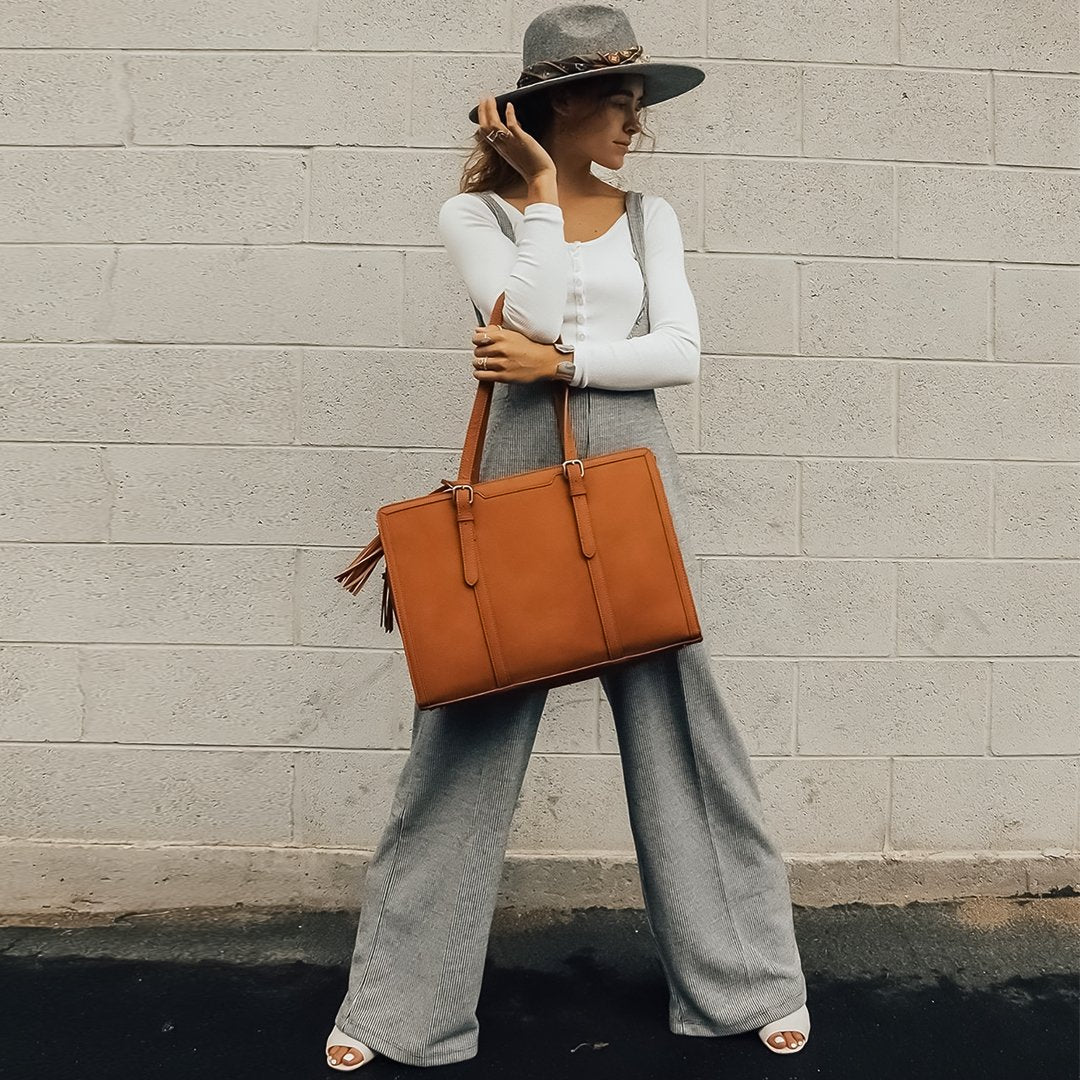 Elavyn™ | 2025 – Graceport Tote