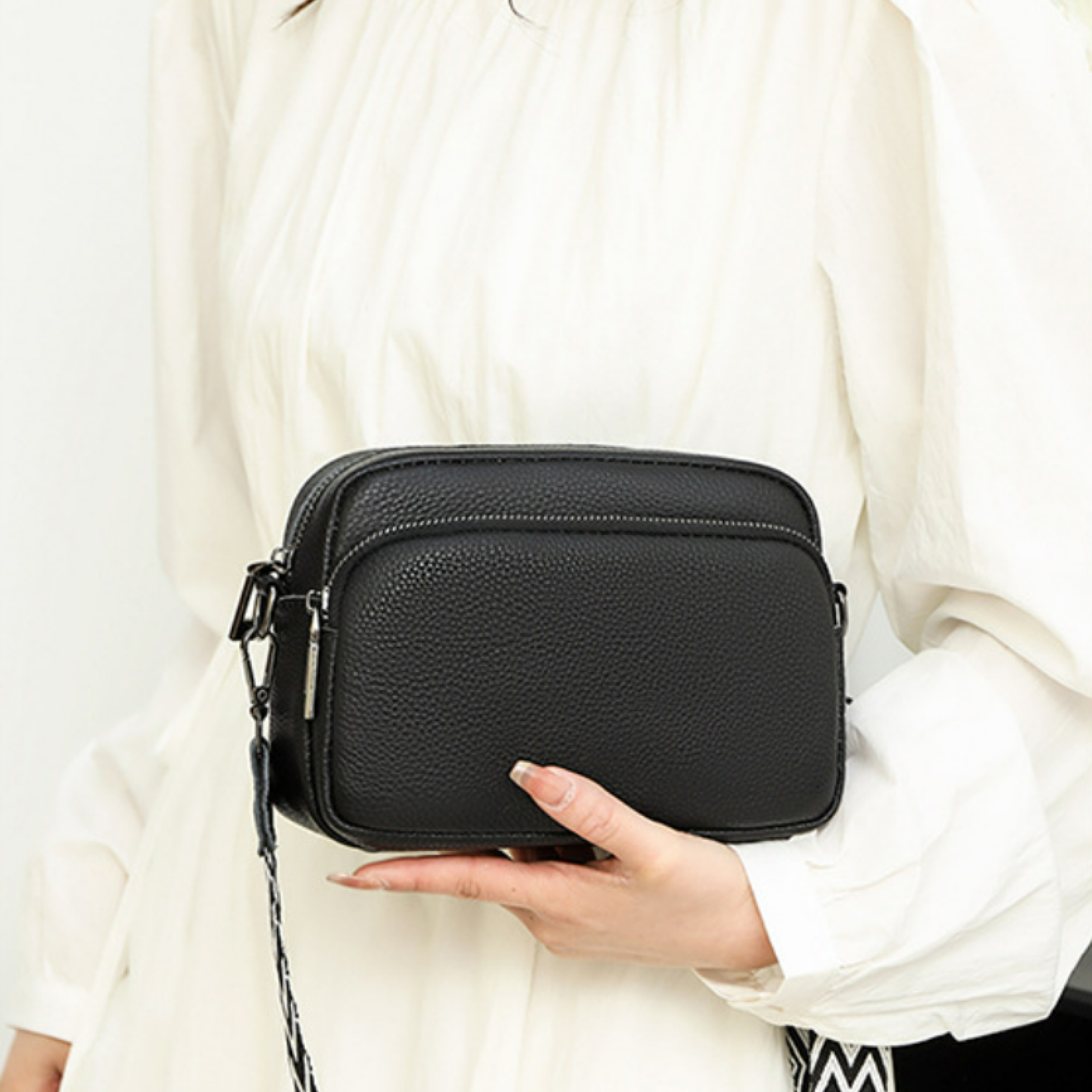 Elara™ | 2025 Luxe Leather Crossbody Bag