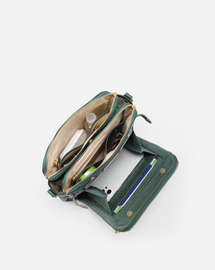 Solvera™ | 2025 – Kim Mastercarry