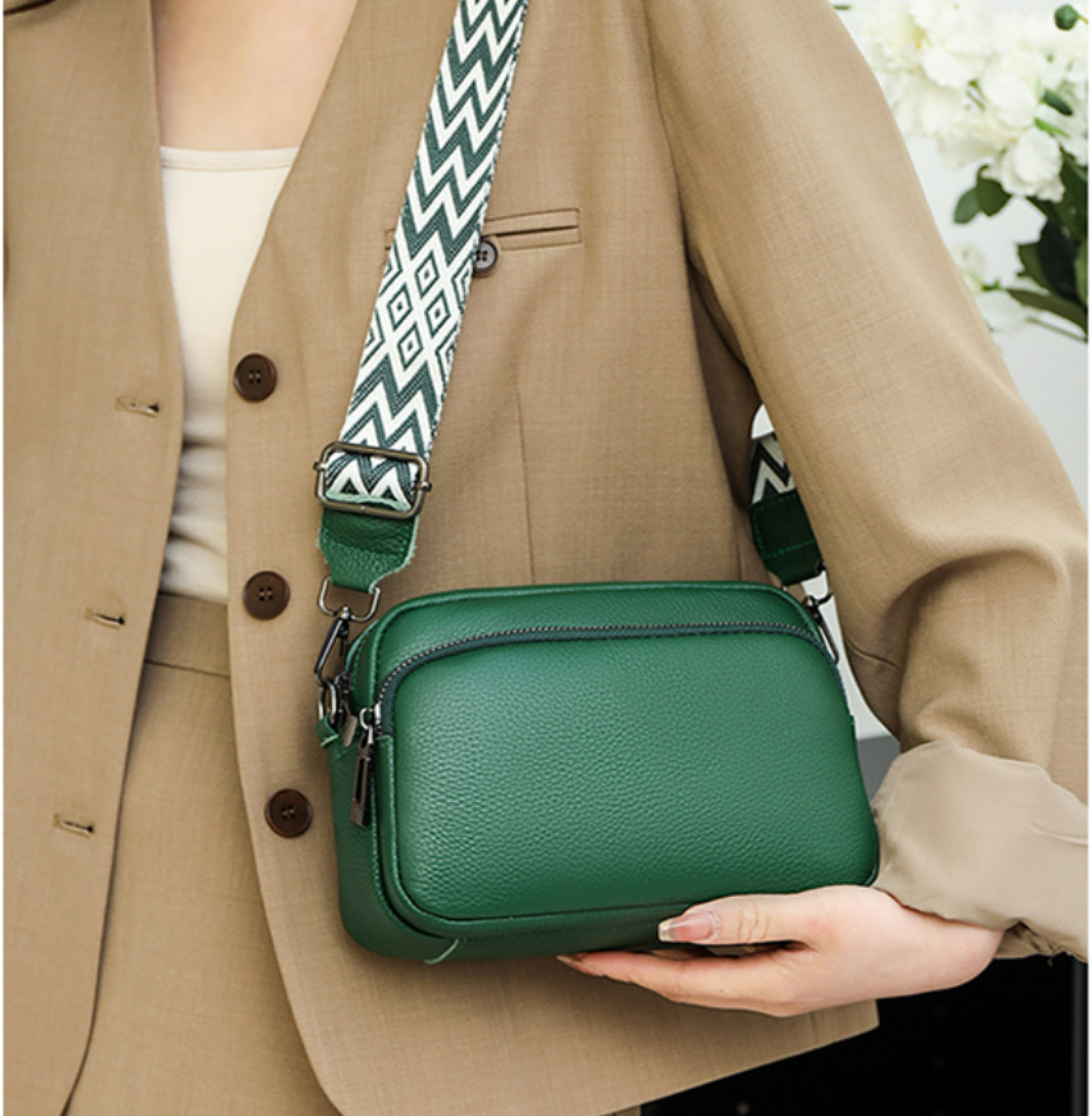 Elara™ | 2025 Luxe Leather Crossbody Bag