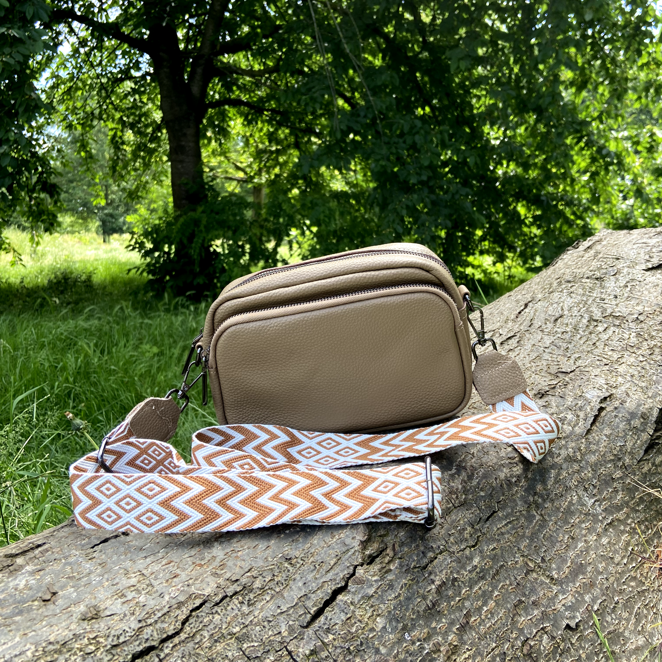 Elara™ | 2025 Luxe Leather Crossbody Bag