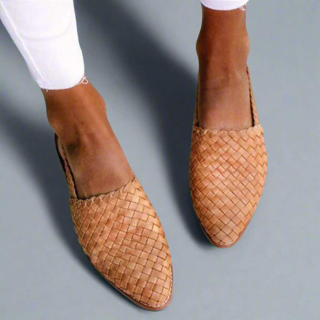 Milvara™ | 2025 – Handcrafted Luxe Moccasins