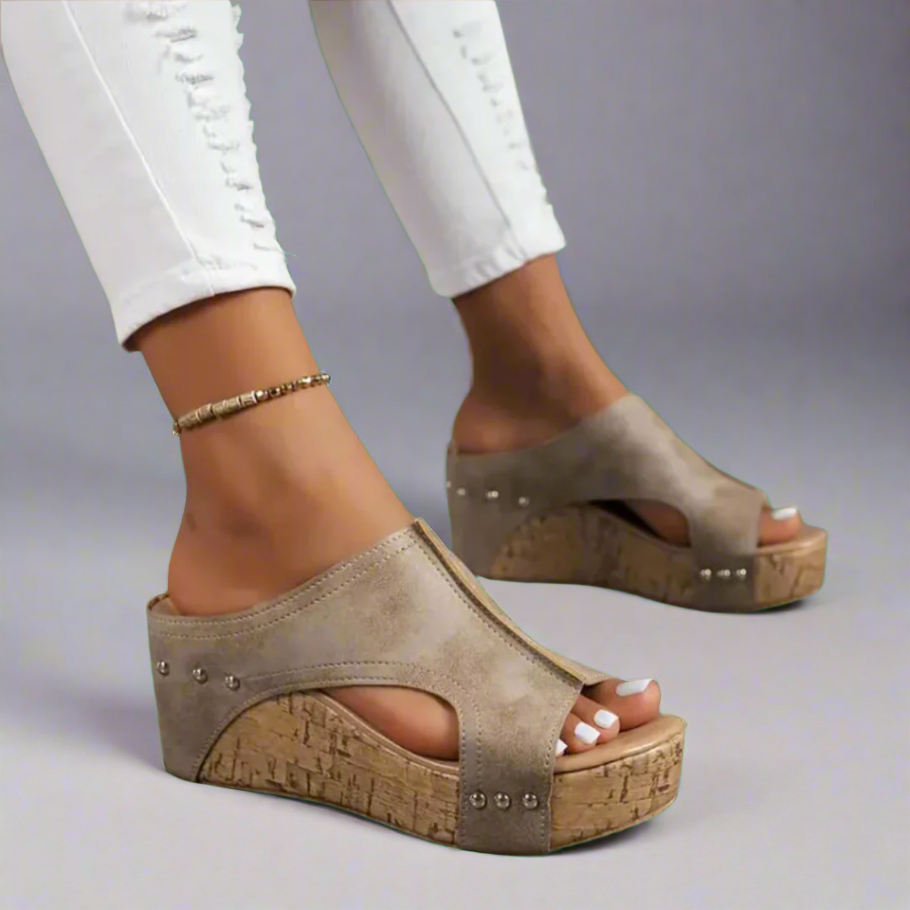 Selvia™ | 2025 – AirFlex Everyday Slides