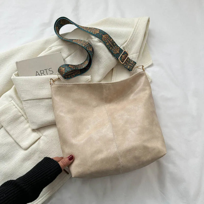 Aurelle™ | 2025 – Chestnut Fold