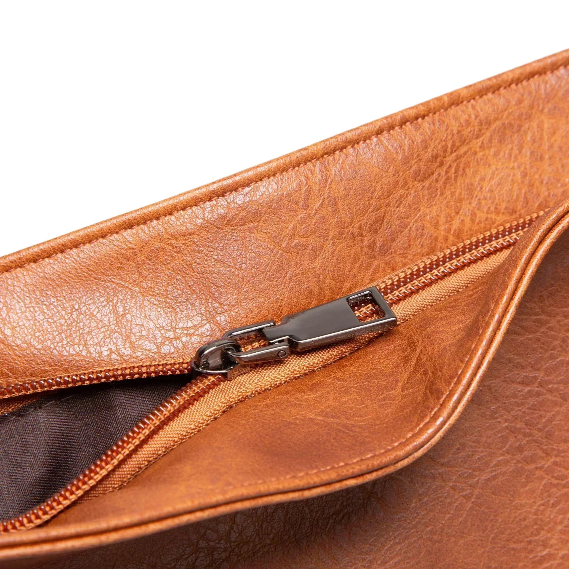 Ravelle™ | 2025 – Priscilla Carry