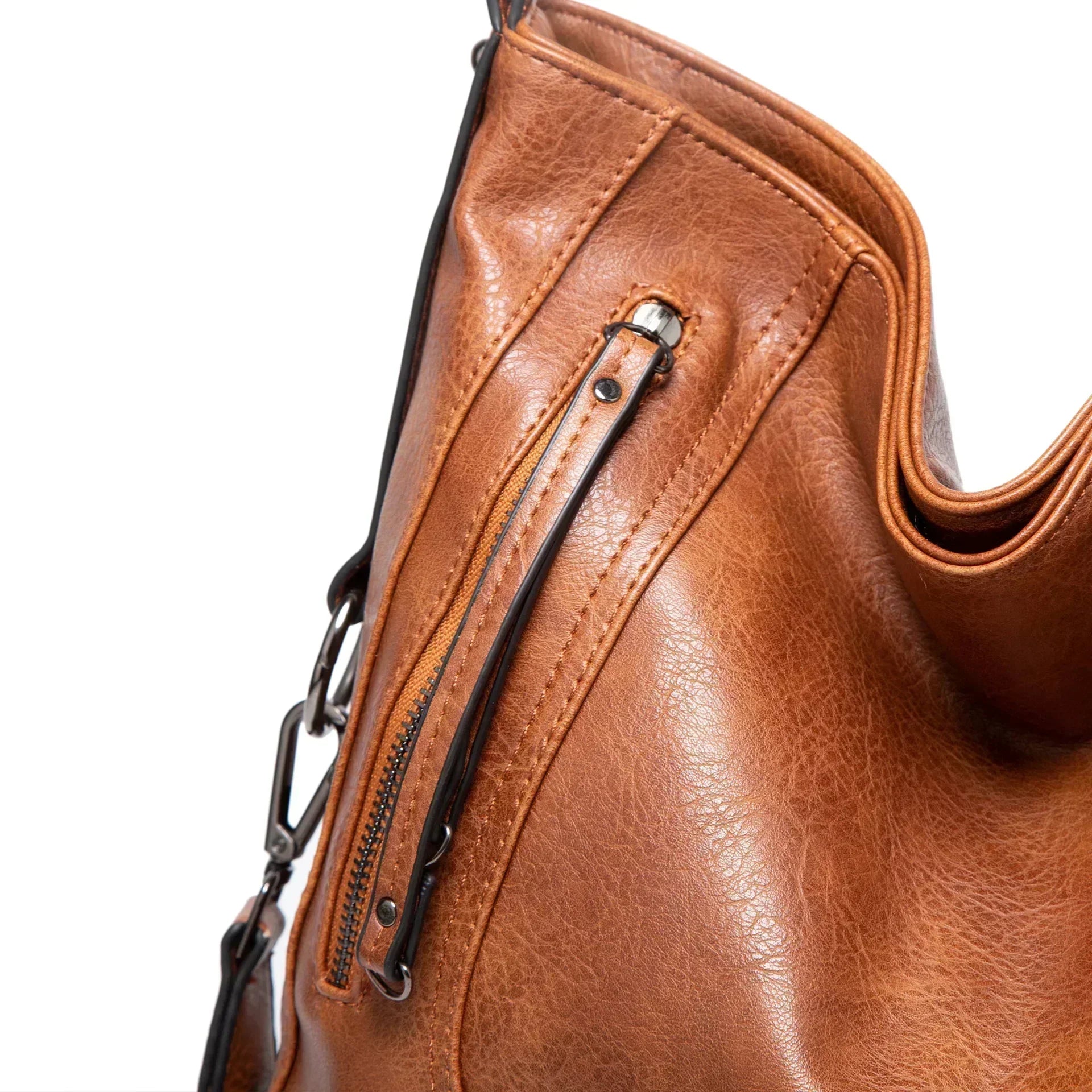 Ravelle™ | 2025 – Priscilla Carry