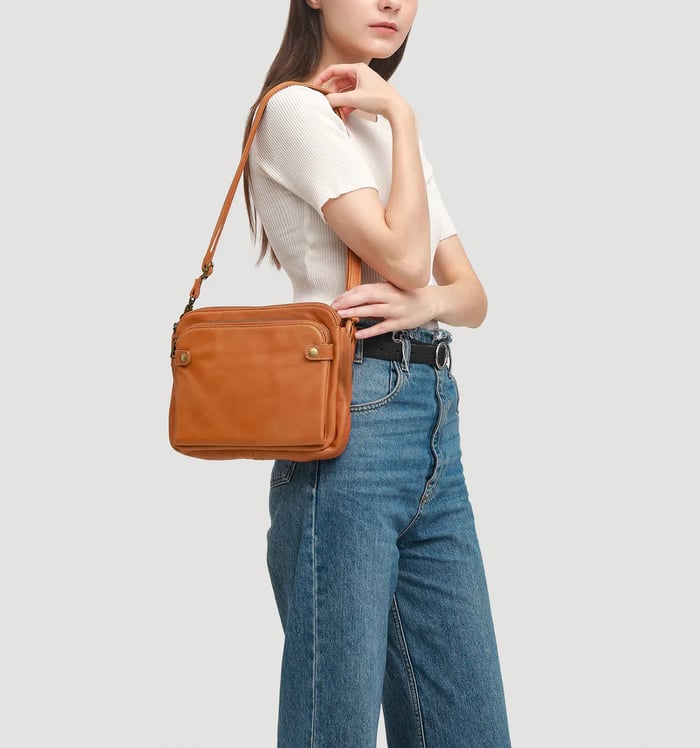 Solvera™ | 2025 – Kim Mastercarry