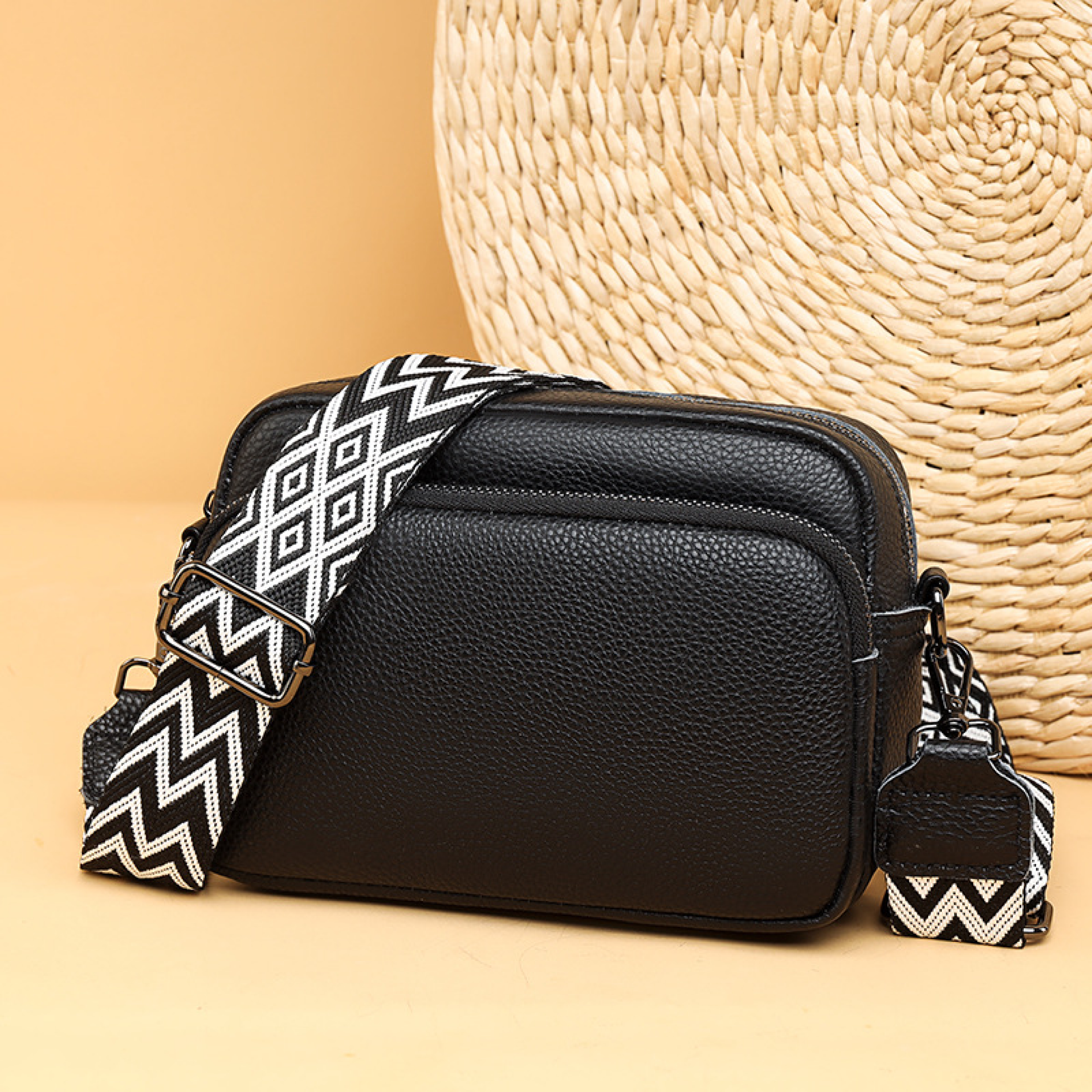 Elara™ | 2025 Luxe Leather Crossbody Bag