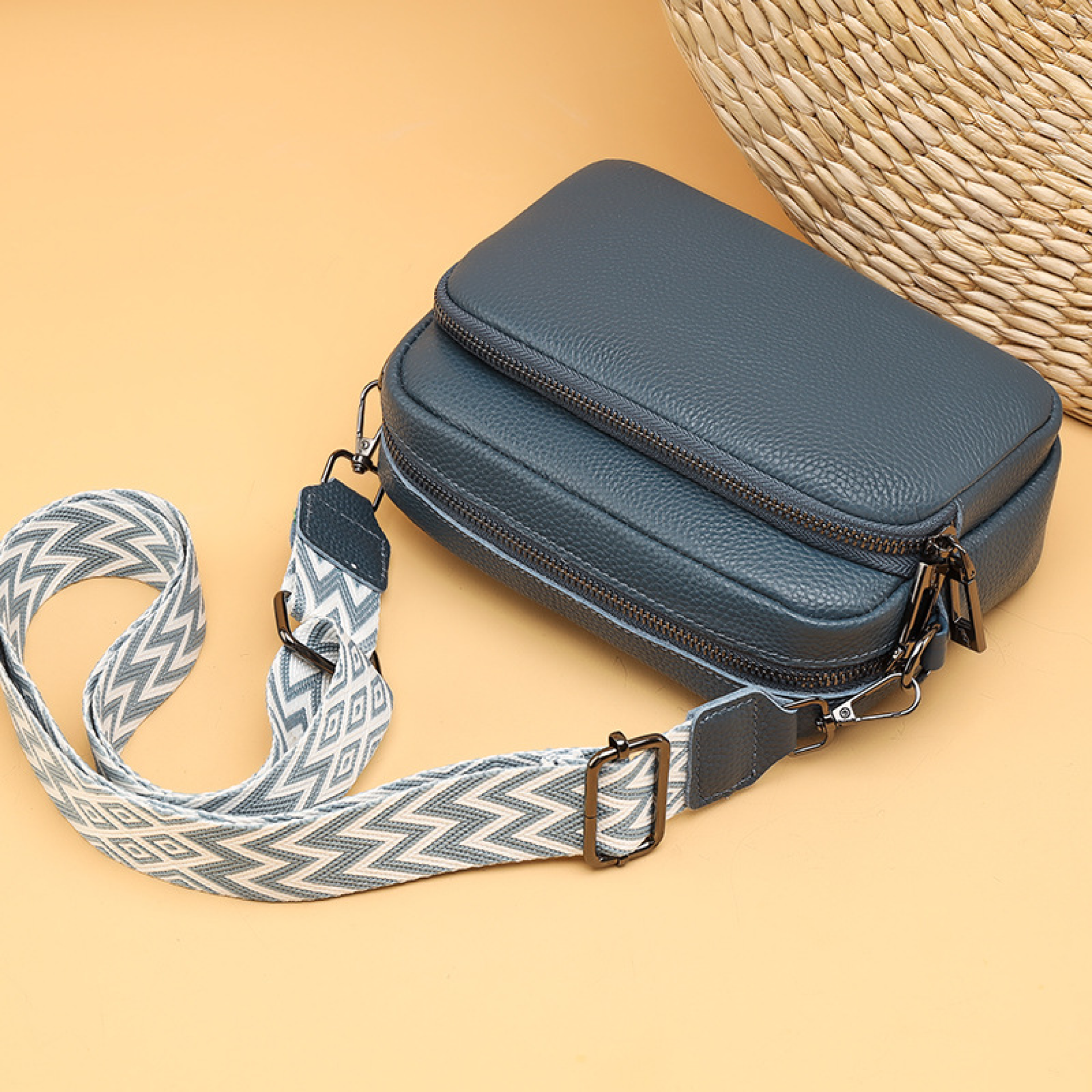 Elara™ | 2025 Luxe Leather Crossbody Bag