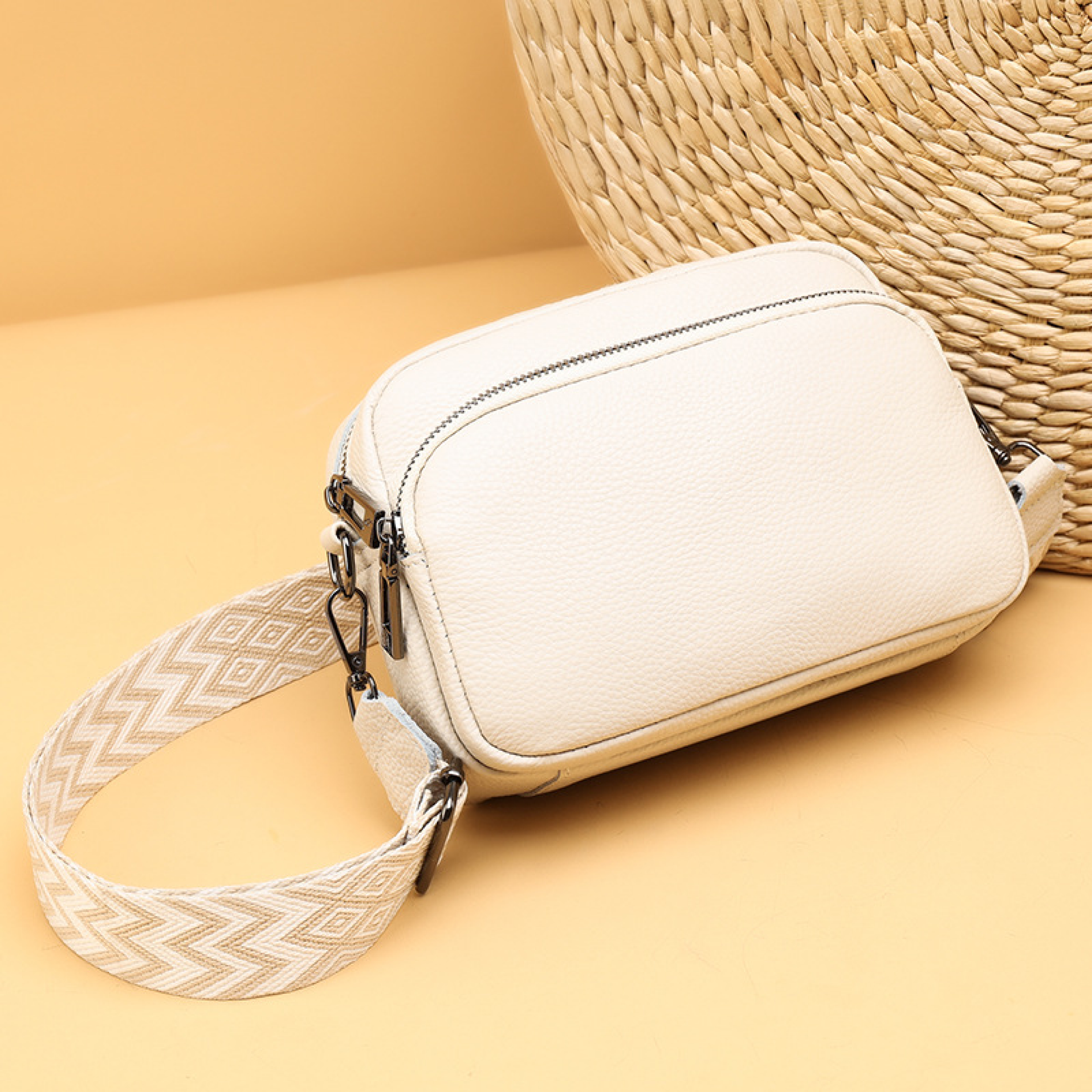 Elara™ | 2025 Luxe Leather Crossbody Bag